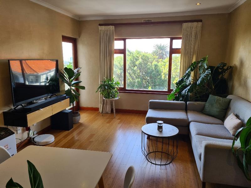 2 Bedroom Property for Sale in Oranjezicht Western Cape